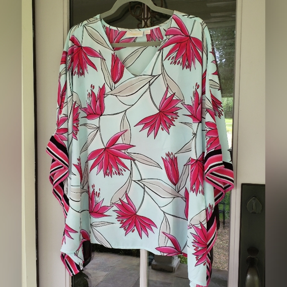Belle by Kim Gravel top, size M, never worn